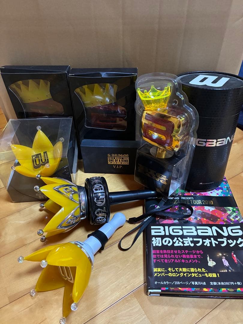 BIGBANG ペンライトフォトブック等セット Amazon.co.jp: ビッグバン BIGBANG 公式応援ペンライト Ver4 : おもちゃ