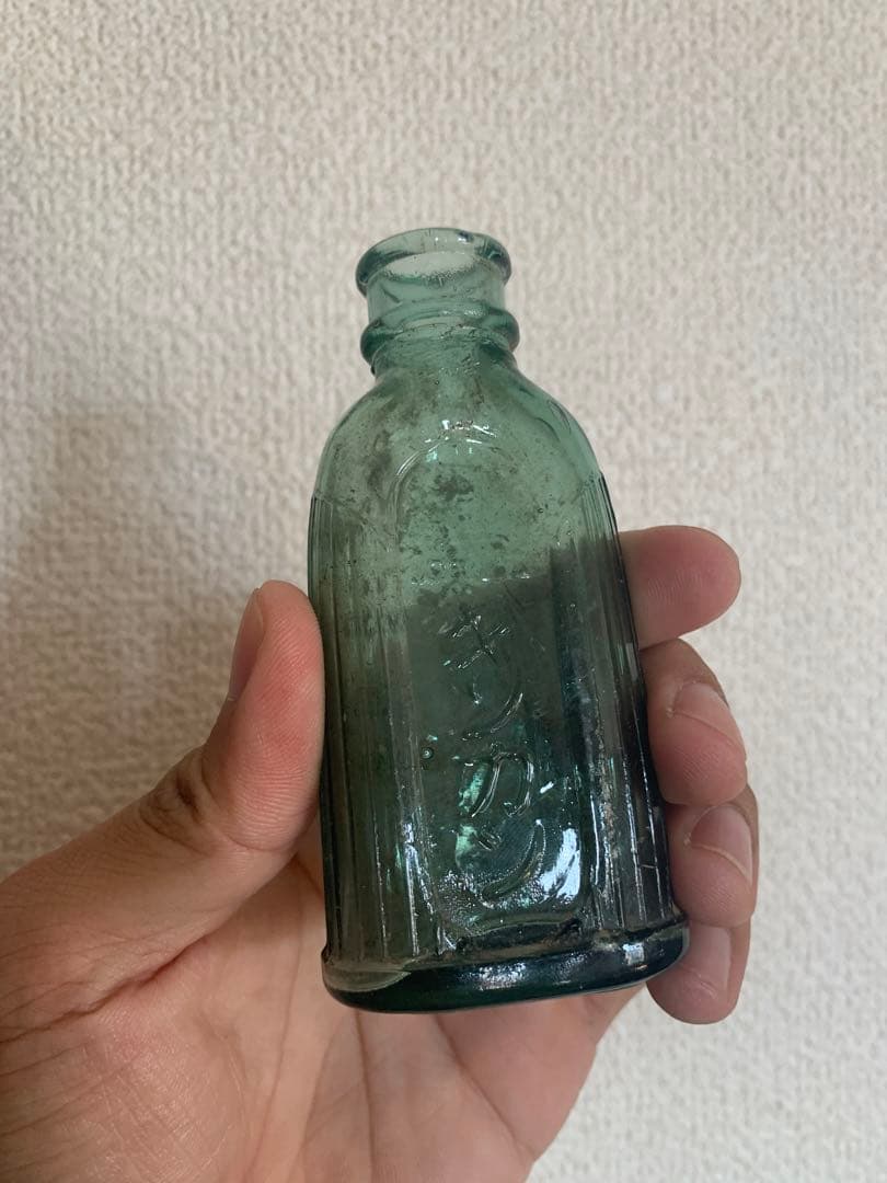 レトロ瓶 古瓶 小瓶 金冠堂 キンカン - メルカリ