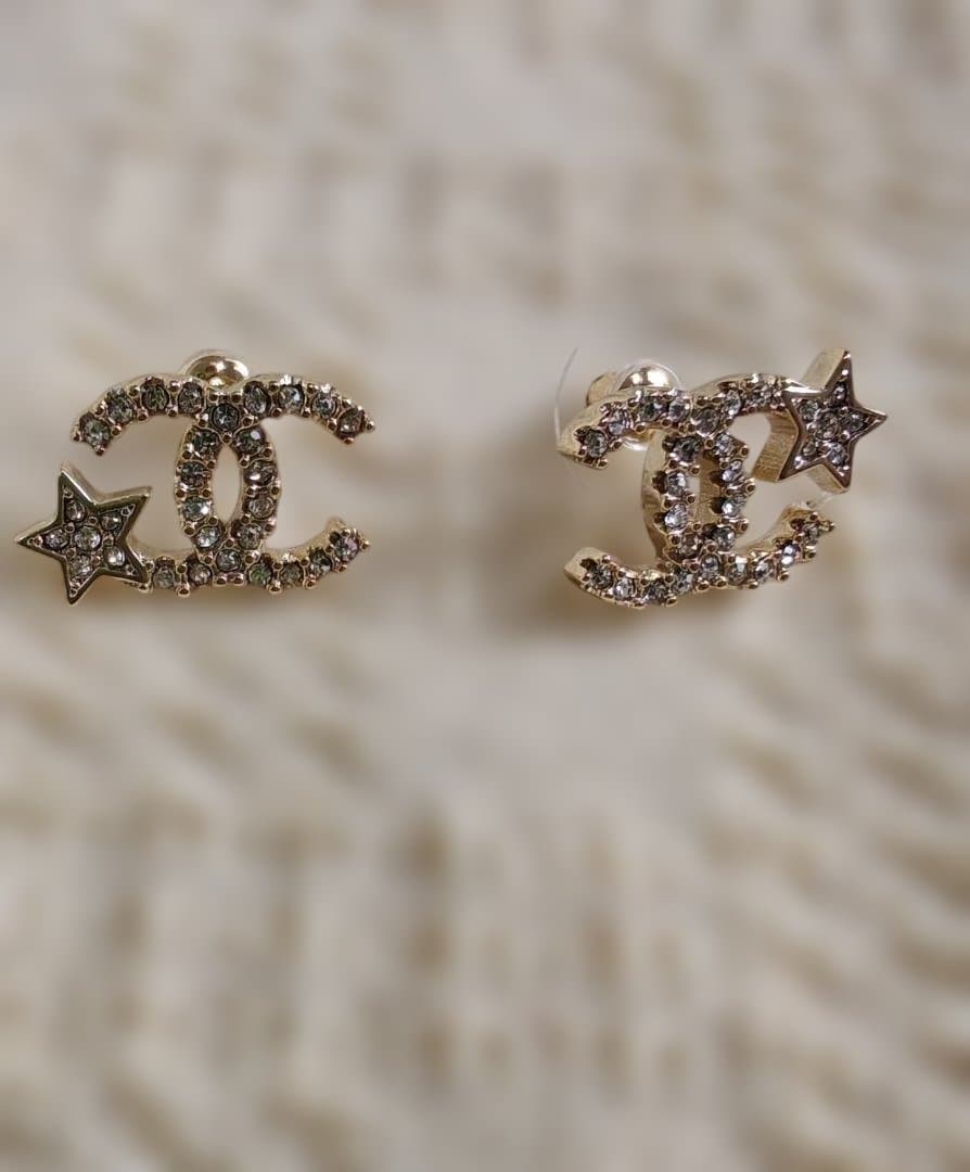 ゴールドCCロゴスターピアス 楽天市場】chanel スター ピアス（モチーフ星）（ピアス｜レディース