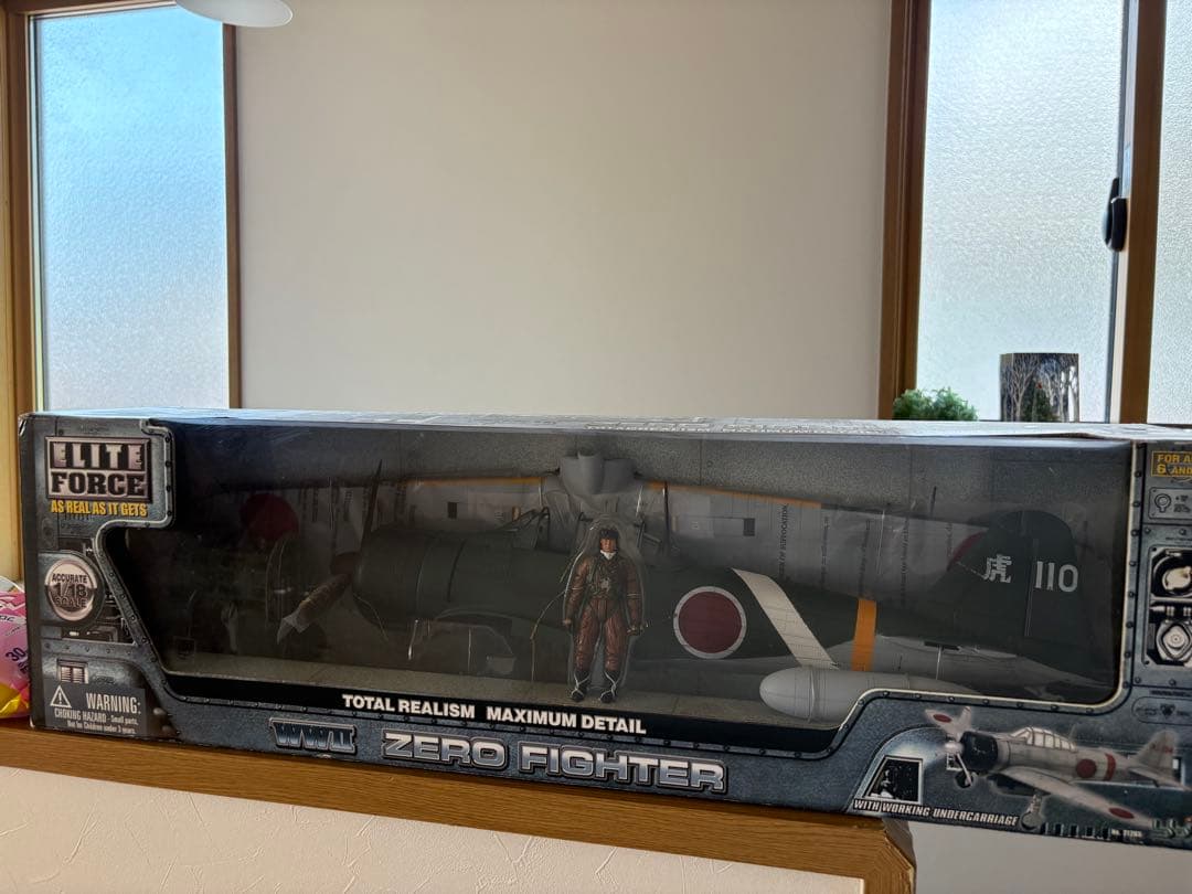 エリートフォース 零戦 1/18スケール Elite Force 1/18 Mitsubishi A6M2 Zero Fighter Model 21 WWII Japan