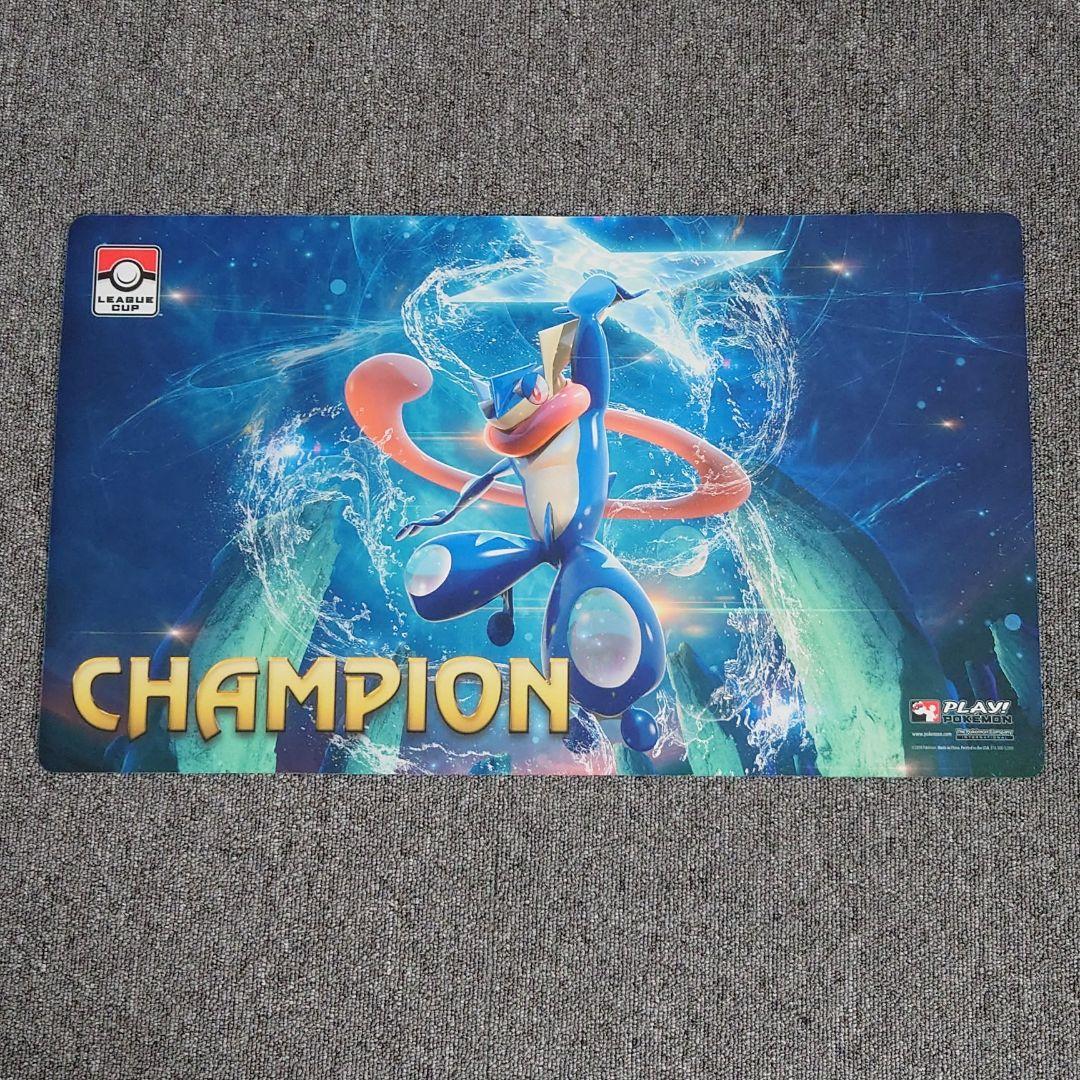 ポケモンカード 海外版 公式 ゲッコウガ プレイマット 正規品 - メルカリ