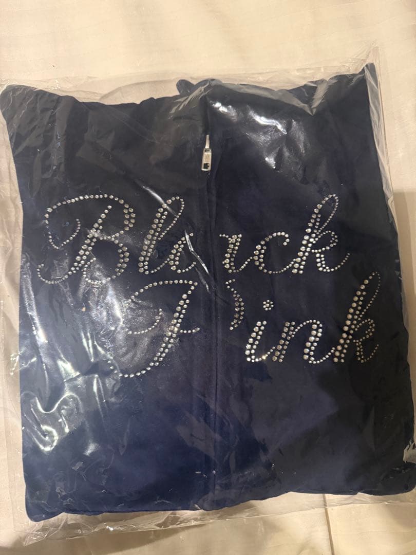 新品未開封】BLACKPINK ベロアジップアップフーディー M ネイビー