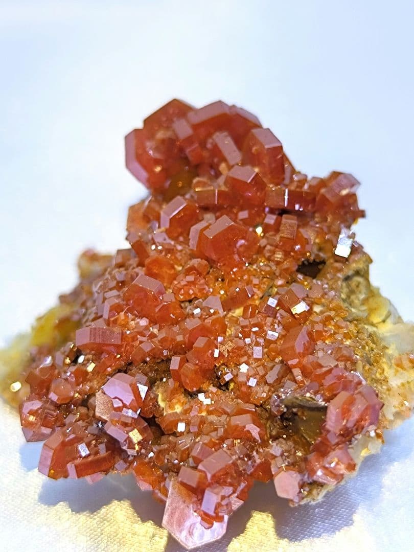 高品質　モロッコ産　バナディナイト　40.8g　バナジナイト　標本　①