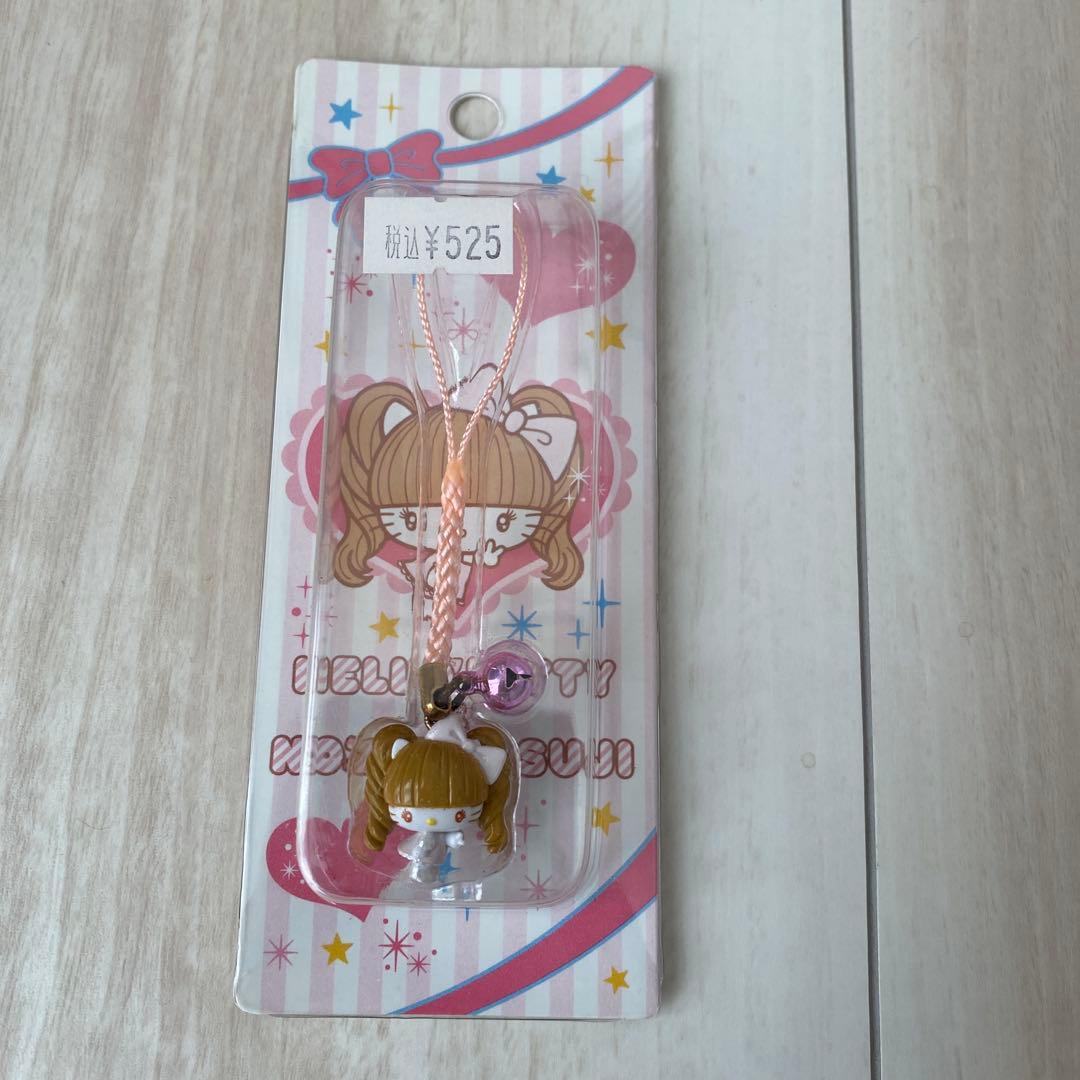 キティ × 辻希美 コラボ 根付け ストラップ 超激レア】 ハローキティ 辻希美 ストラップ - メルカリ