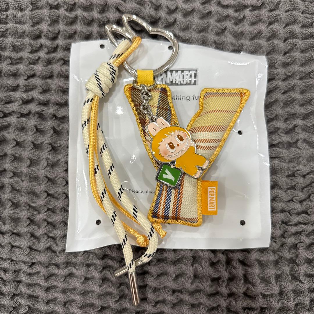 ラブブ アルファベットペンダント イニシャルキーチェーン 【Y