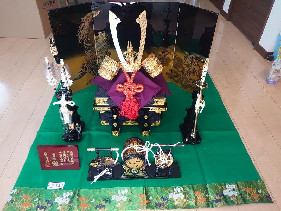 五月人形  正絹威 兜  秀月作 美品 五月人形 | 人形の秀月 雛人形、五月人形、鎧・兜の製造卸元