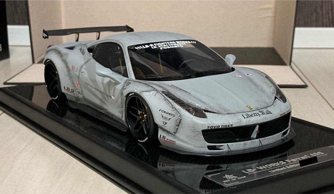 ハルピー　Liberty Walk Ferrari 458 ミニカー Ferrari 458 Liberty Walk Performance Chameleon - Ltd 50 pcs by LB