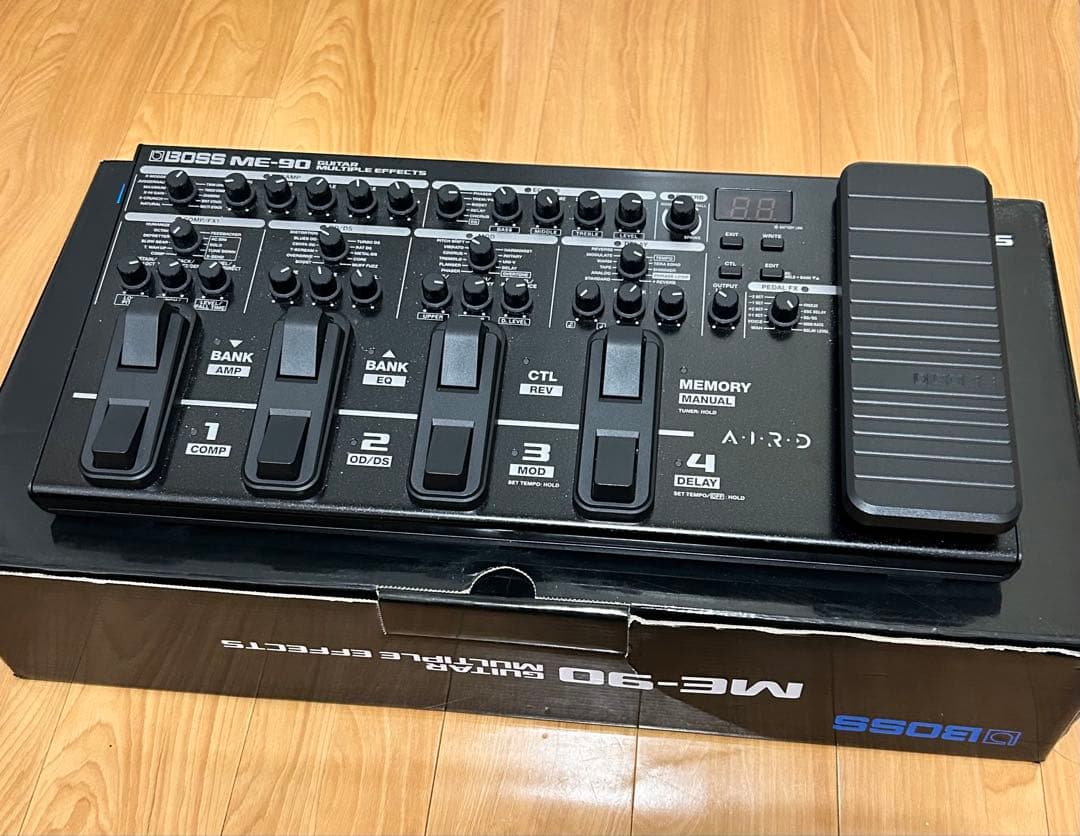BOSS ME-90 ギターエフェクター ギターマルチエフェクター me90 ツマミ操作のマルチエフェクター BOSS ME-90 レビュー!!【エレキギター