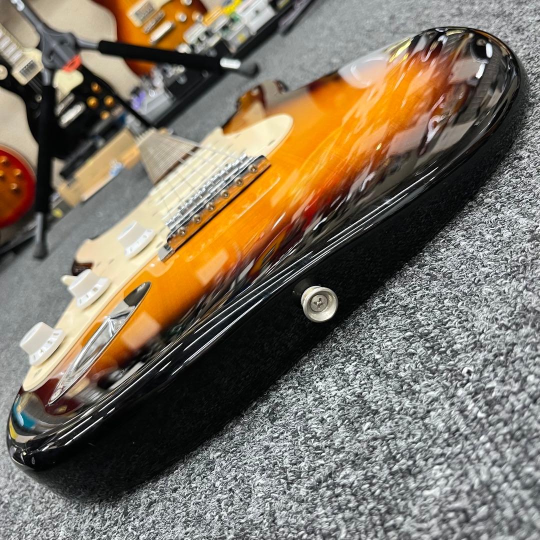 10976】 左利き用 Squier Stratocaster サンバースト - メルカリ