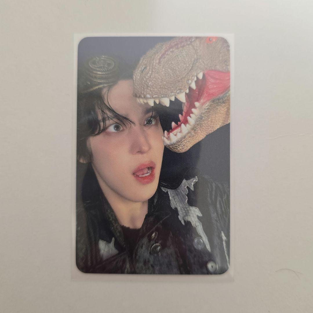 ATEEZ hellolive digipak 予約特典 トレカ ユノ - メルカリ