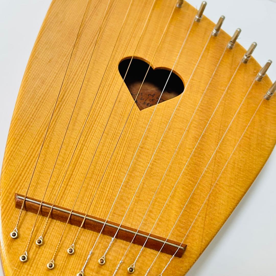 極美品】HARPS OF LORIEN キンダーハープ ハート ライアー - メルカリ