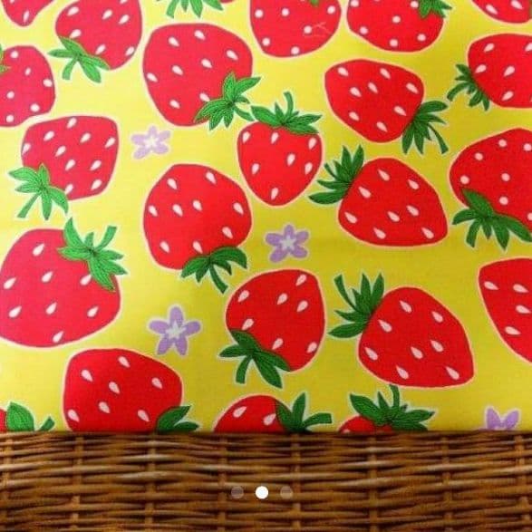 ハンドメイド 上履き入れ 巾着 ランチョンマット いちご柄 上履き入れ 楽天市場】上履き入れ いちごの通販