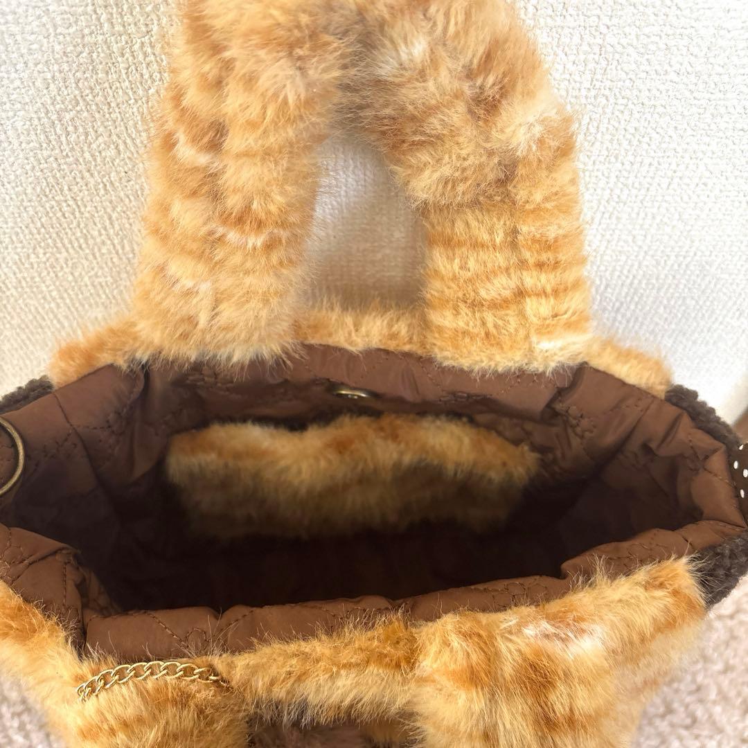 ブ*ー様 コヤンイサムチョン 猫ちゃん ふわモコラウンドトート