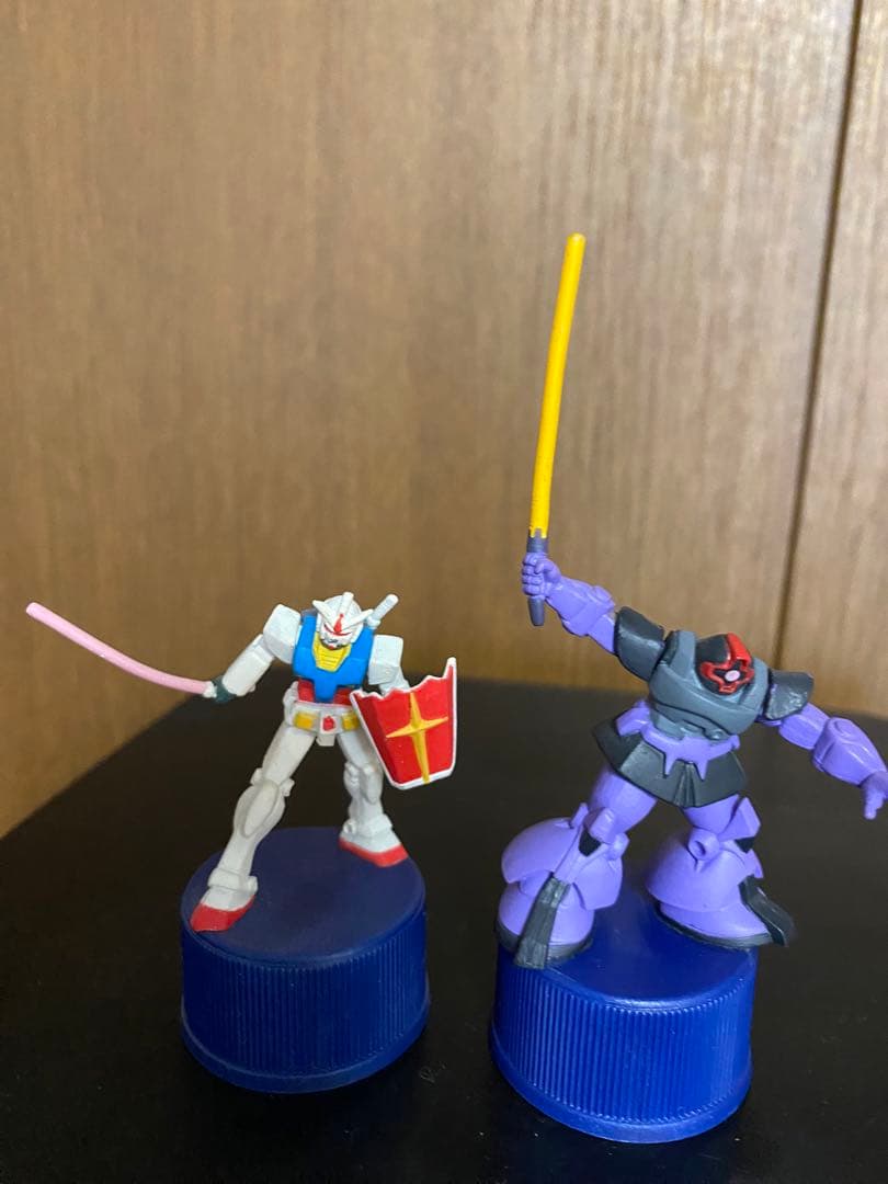 GUNDAMガンダム ボトルキャップ コレクション84個 - メルカリ