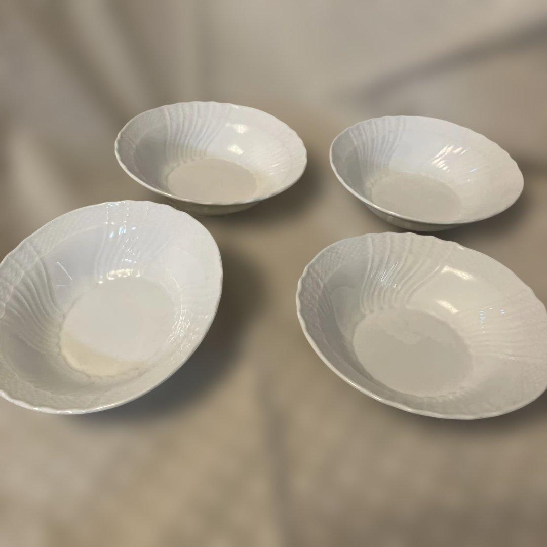 ジノリ　ベッキオホワイト　フルーツソーサー Amazon.co.jp: リチャードジノリ ベッキオ・ホワイト フルーツソーサー