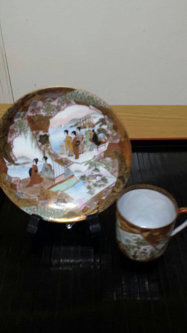 九谷焼　コーヒーカップ 楽天市場】三浦晃禎 九谷焼コーヒーカップ＆ソーサー 金彩幻華文