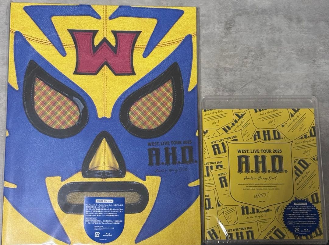WEST.LIVE TOUR 2025 A.H.O. Blu-ray セット Amazon.co.jp: WEST. LIVE TOUR 2025 A.H.O. -Audio Hang Out- (通常盤