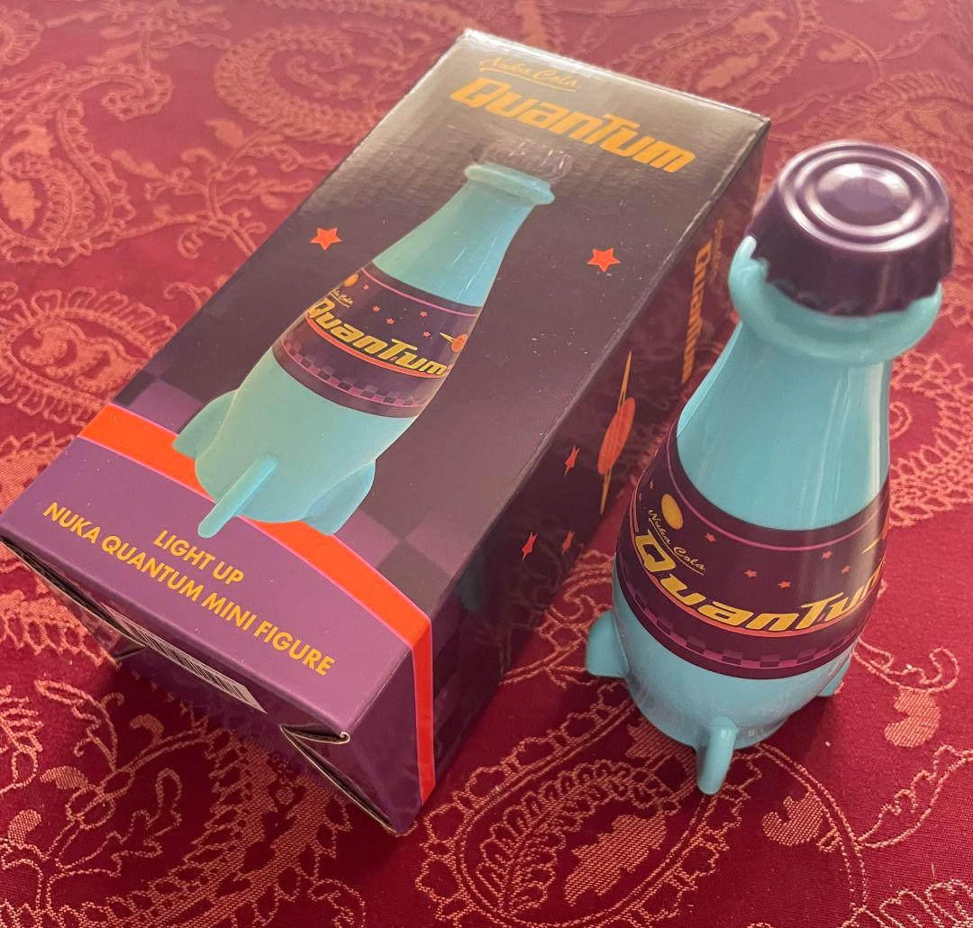 海外公式】Fallout ヌカコーラクアンタム ライトアップミニフィギュア