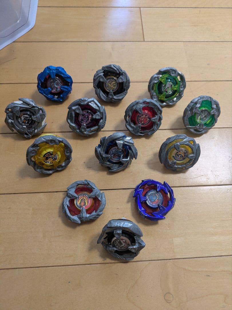 ベイブレードx 11個セット＋ブレード2個セット 386384fa9262e8adceafcfed0aa149