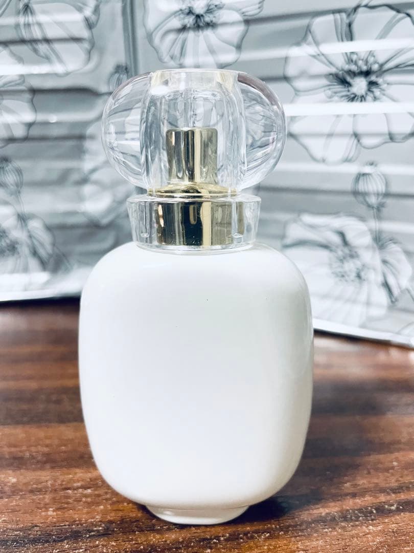 ロジーヌパリ ヴィーヴ ラ マリエ 香水 リボン付き