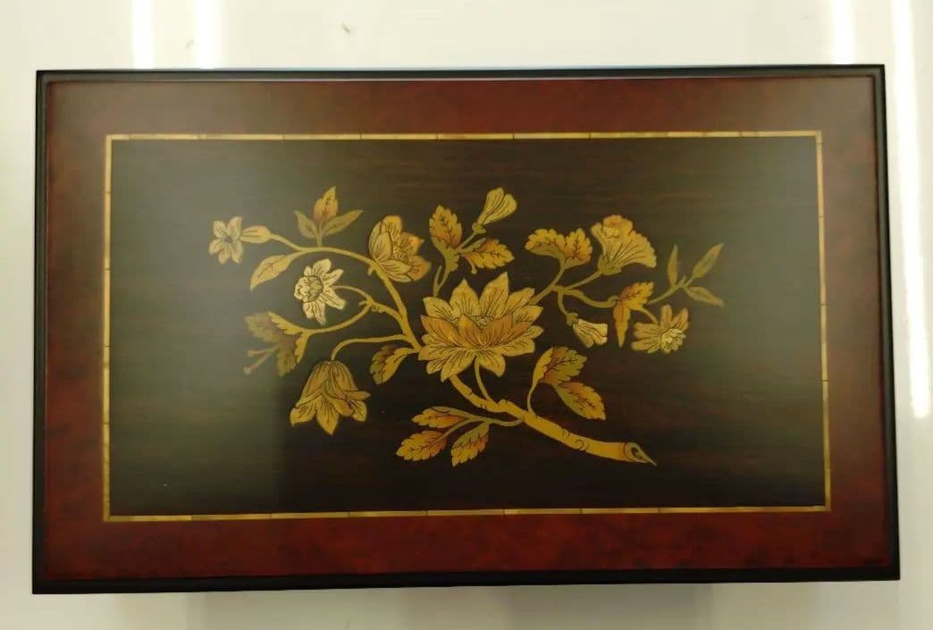 REUGE MUSIC 花のデザインのオルゴール 美品 REUGE リュージュ オルゴール CH3/72 AXA.72.5650.000.0088 花柄