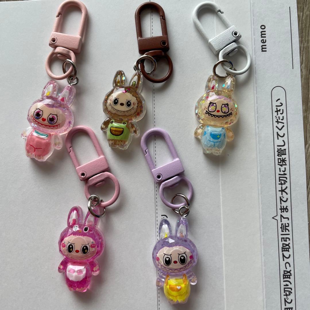 大人気可愛いLABUBUラブブキラキラアクリルキーホルダー 5個セット 即
