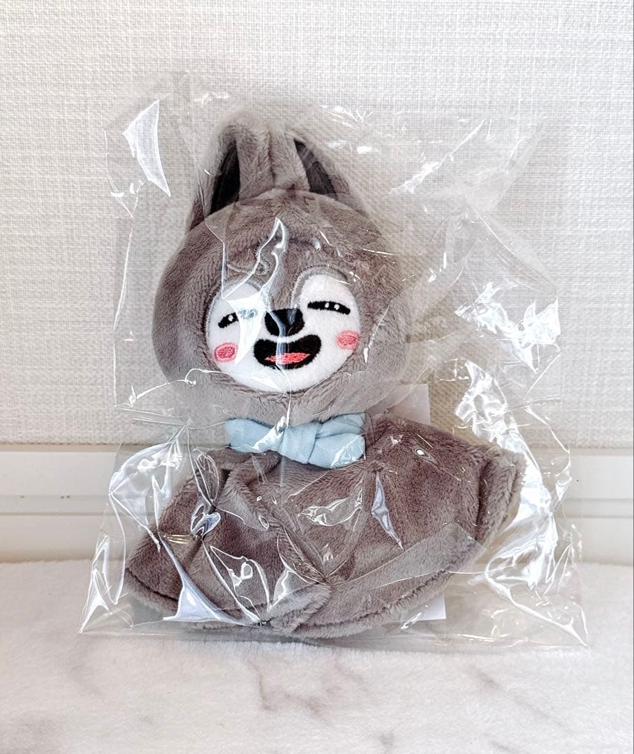 straykids バッグチャーム ぬいぐるみ ウルフチャン バンチャン - メルカリ