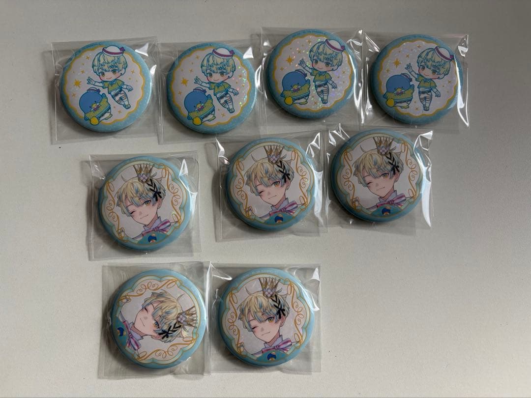 緋八マナ サンリオ 缶バッジ