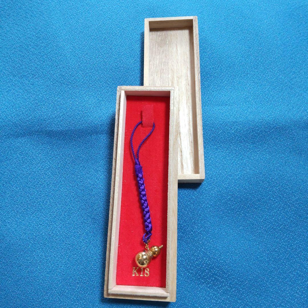 K18 18金 根付け・ストラップ ひょうたん型 鈴 - メルカリ