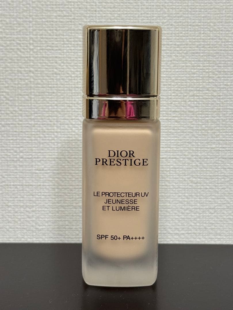ディオールプレステージホワイトルプロテクターUVルミエールBB00 ディオール / プレステージ ホワイト ル プロテクター ルミエール UVの