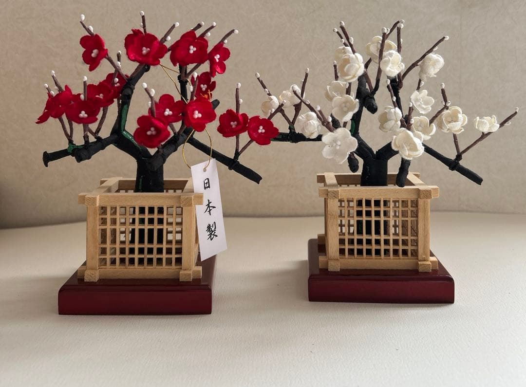雛道具　紅白梅　雛人形　お雛様　繭　繭玉 雛人形用道具 紅白梅 （香紅白梅 白木雲台）1セット ひな人形飾り花 雛