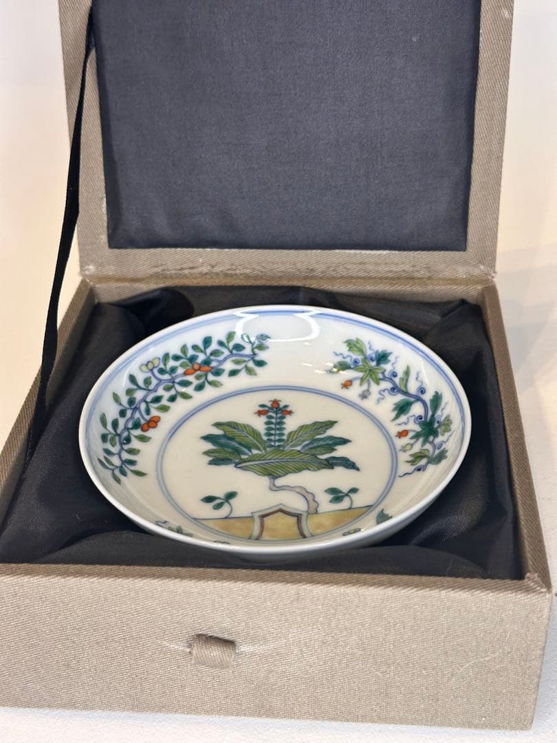 清時代 大清乾隆年製 底款 小皿 賞皿 中国古陶磁 錦箱付の通販はau PAY