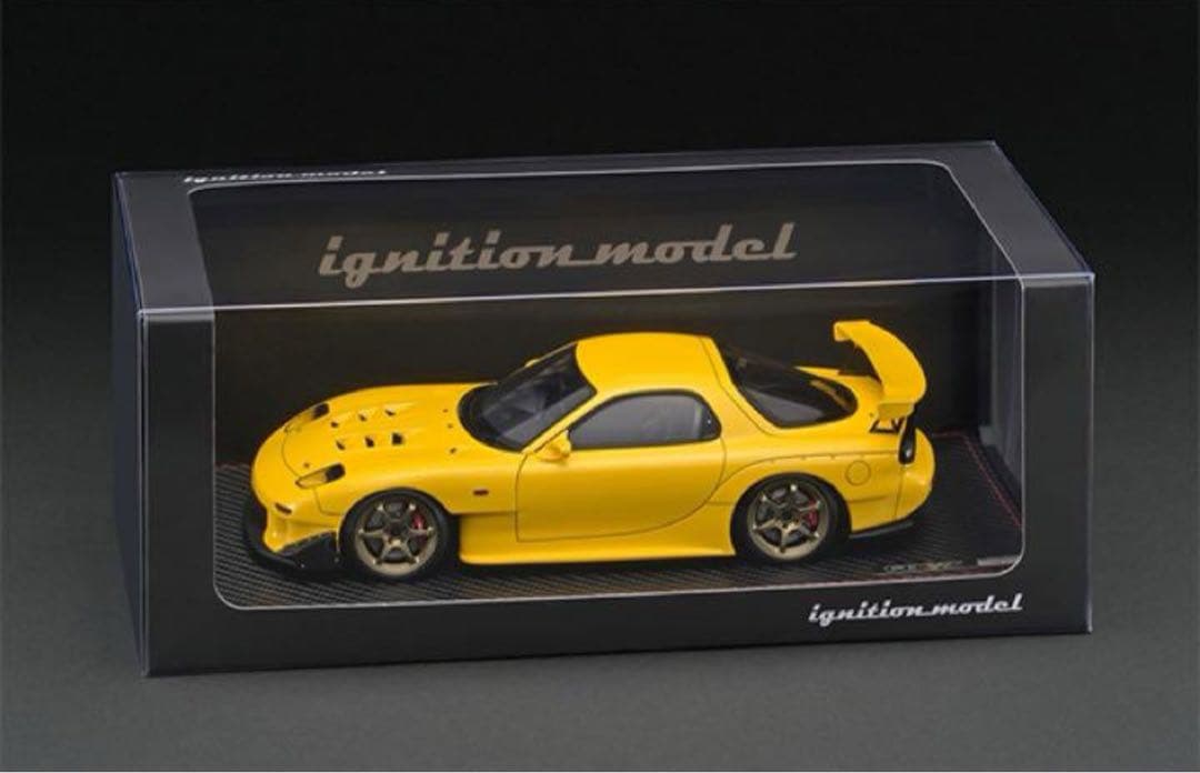 【限定】IG2229 1/18 RX-7 (FD3S)With Engine Ignition Model IG2229 1/18 Mazda RX-7 (FD3S) Yellow With Engine