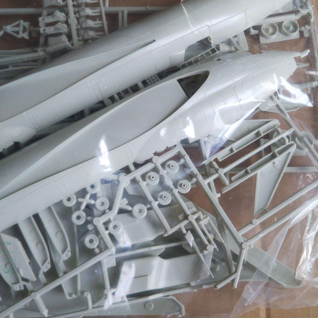 大型航空機 レベル 1/72 ビクター K Mk2 ドラゴン Ar234 中古品