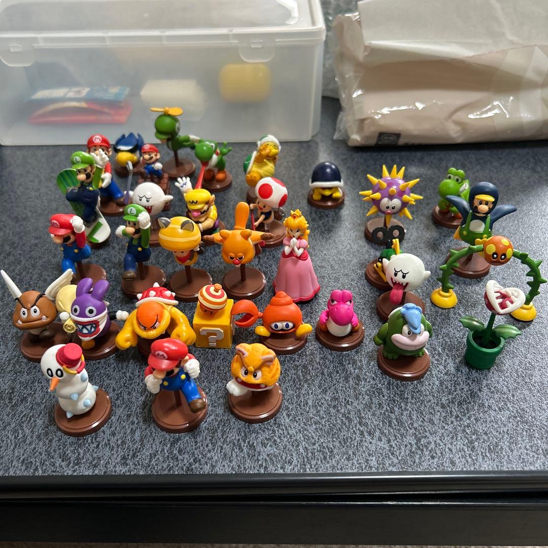 スーパーマリオ チョコエッグ 歴代シリーズ色々 33種類 - メルカリ