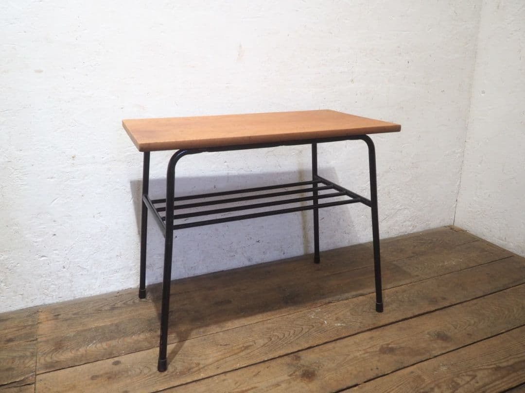 1237 ③古い木と鉄脚のテーブル　デスク　作業台　リメイク　レトロ　ビンテージ レトロ ミシン脚 テーブル デスク 机 ヴィンテージ 作業台 ワーク 無垢