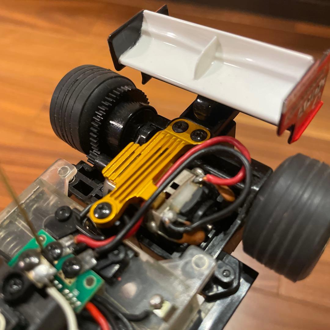 B*s様 ミニッツ フォーミュラー F-1 AM基盤、アルミフロントナックル2