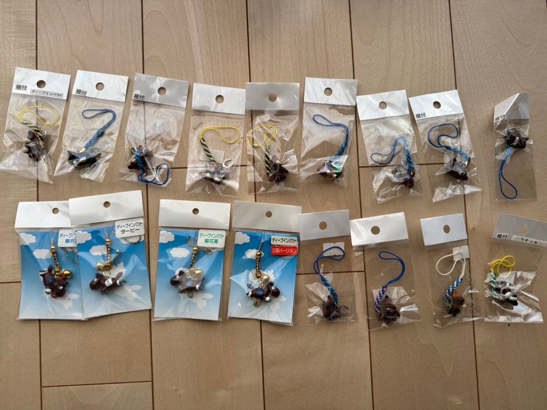 競馬　競走馬　ストラップ　17個セット 爆買 ソダシボールペン&携帯ストラップセット (競馬 競走馬 白毛馬