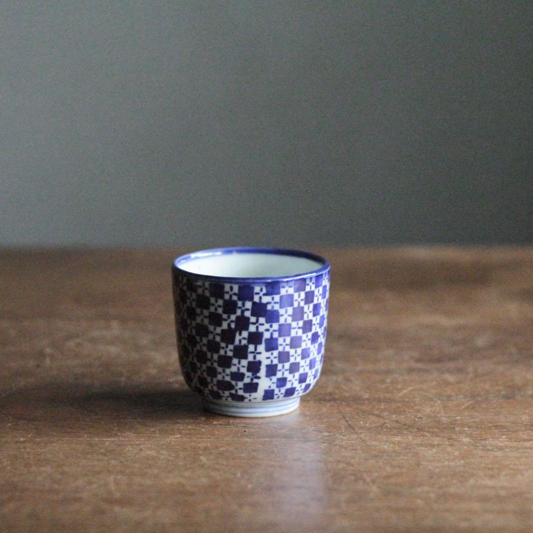 市松文様 筒盃 明治 印判 酒器 ぐい呑み 古美術 古道具 アンティーク 楽天市場】ぐい呑み（骨董品・アンティーク｜アート・美術品・骨董品