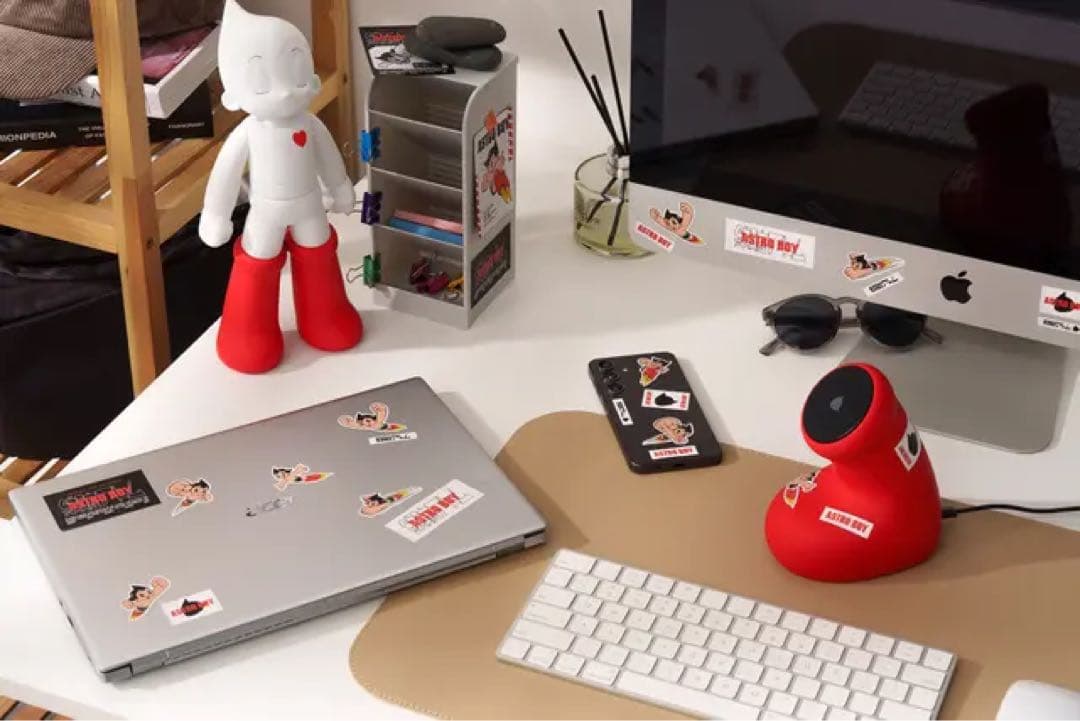 完売品】鉄腕アトム レッドエディション スペシャルパッケージ（Qi2