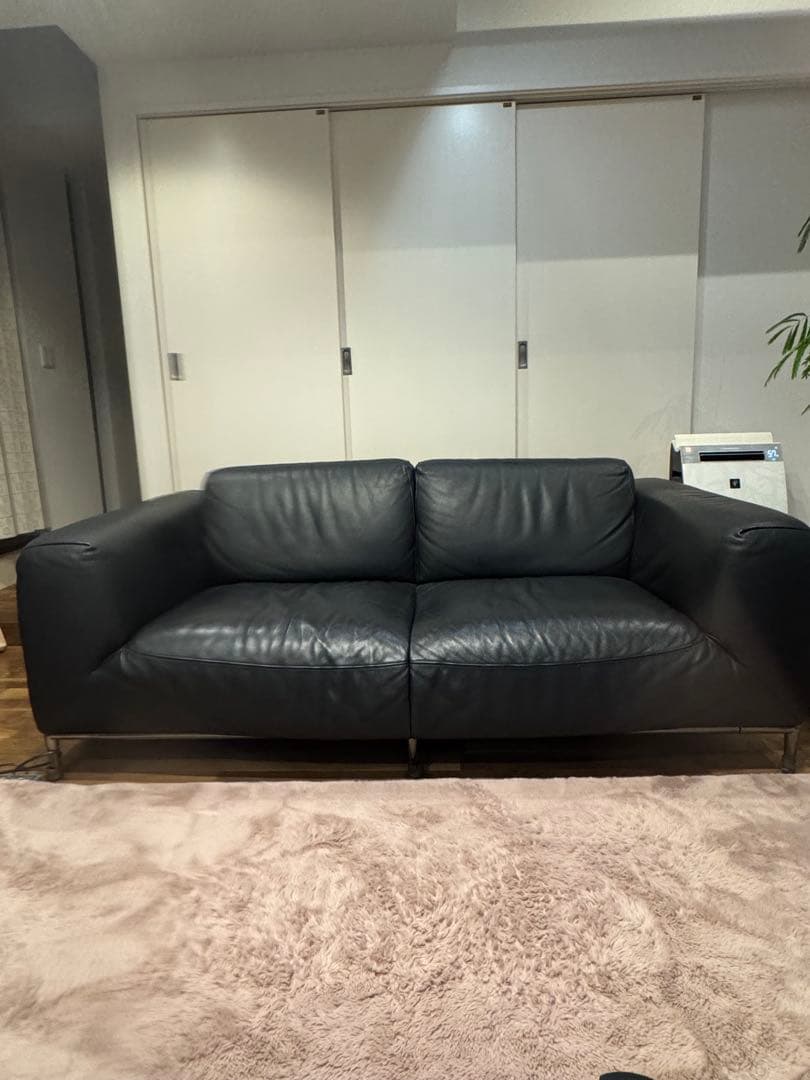 クラスティーナ 本革2.5人掛けソファ クラスティーナ BEST HIT ITEMS 2026 - ソファー、モダン家具の