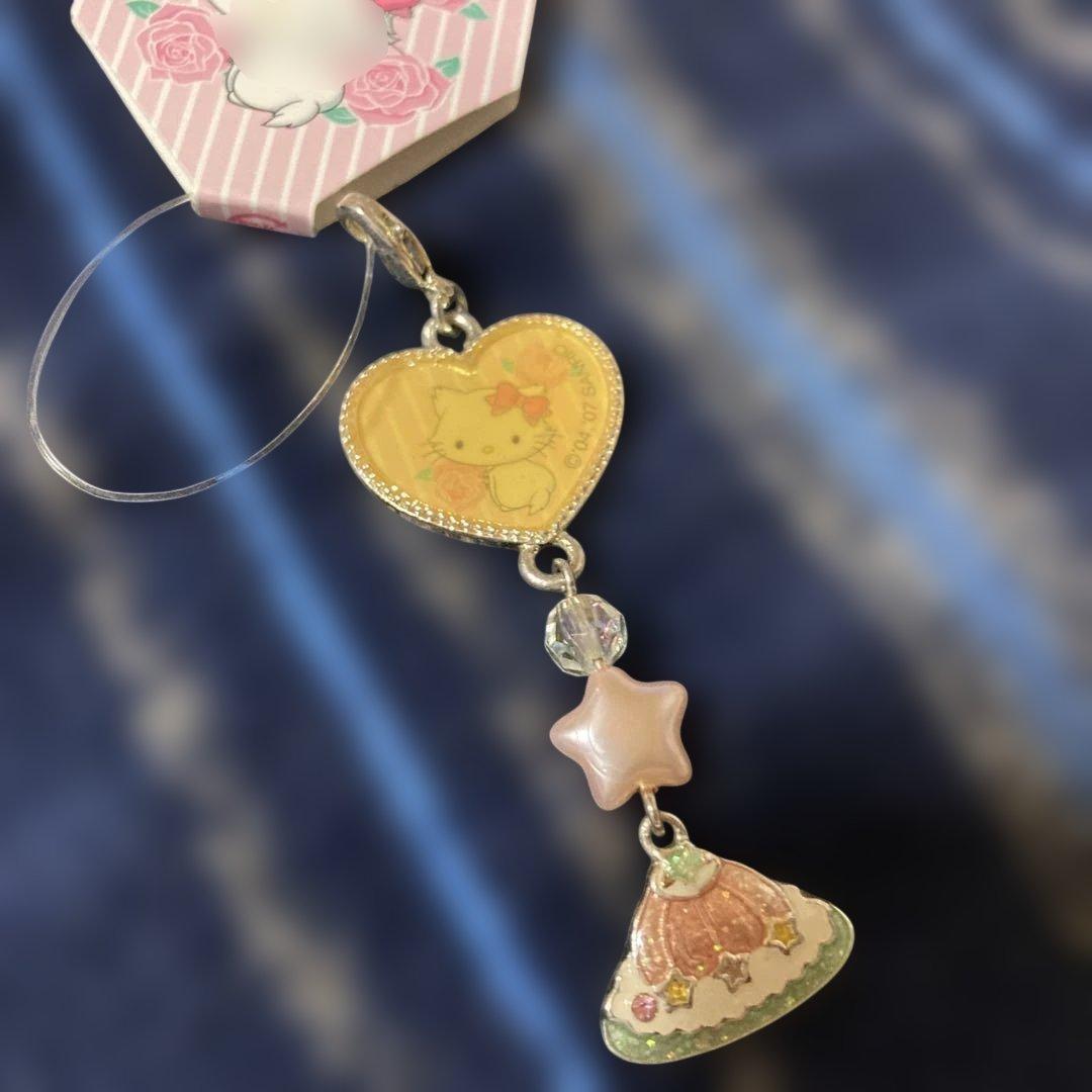 サンリオ　チャーミーキティ　チャーム　ハート♡2007 サンリオ チャーミーキティ チャーム ハート♡2007