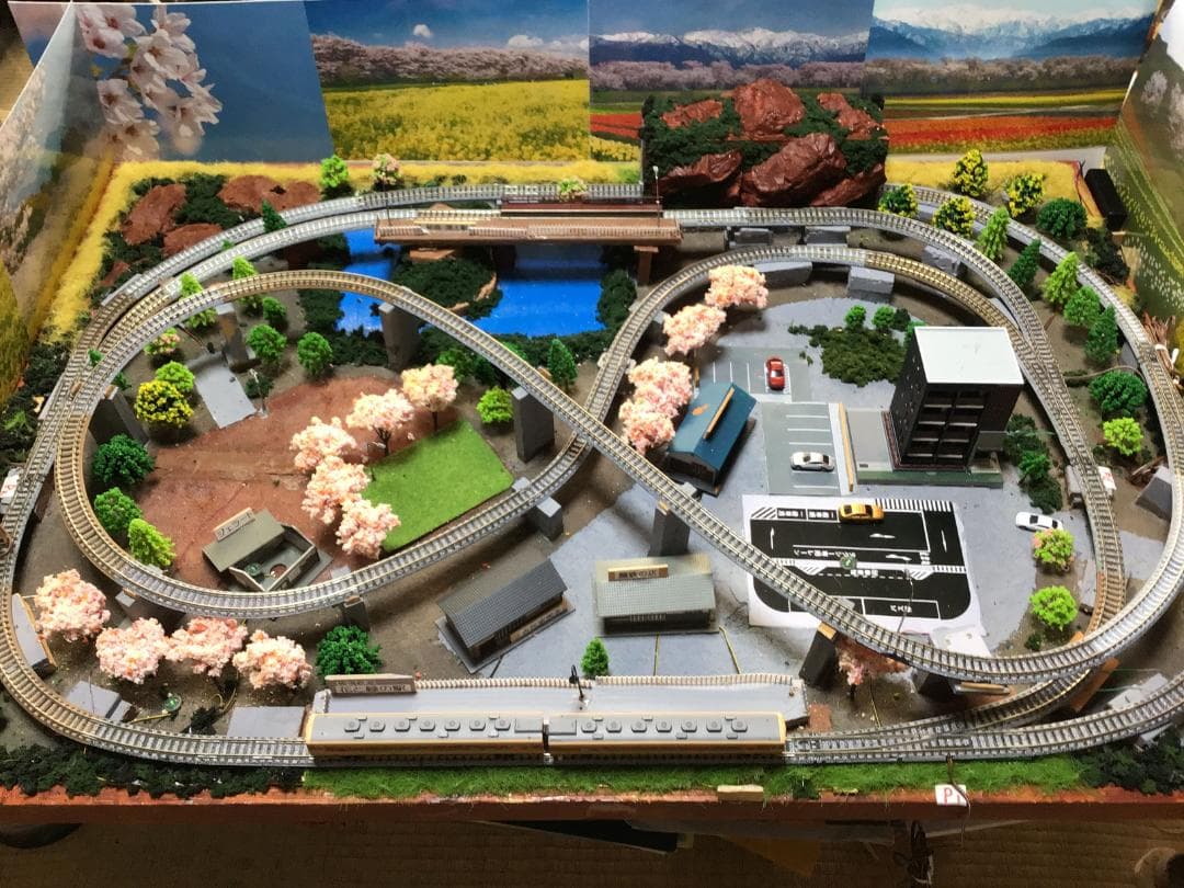 鉄道ジオラマ 清水弘康 超細密鉄道ジオラマ『想い出鉄道 山間の街』 | 東京書芸館