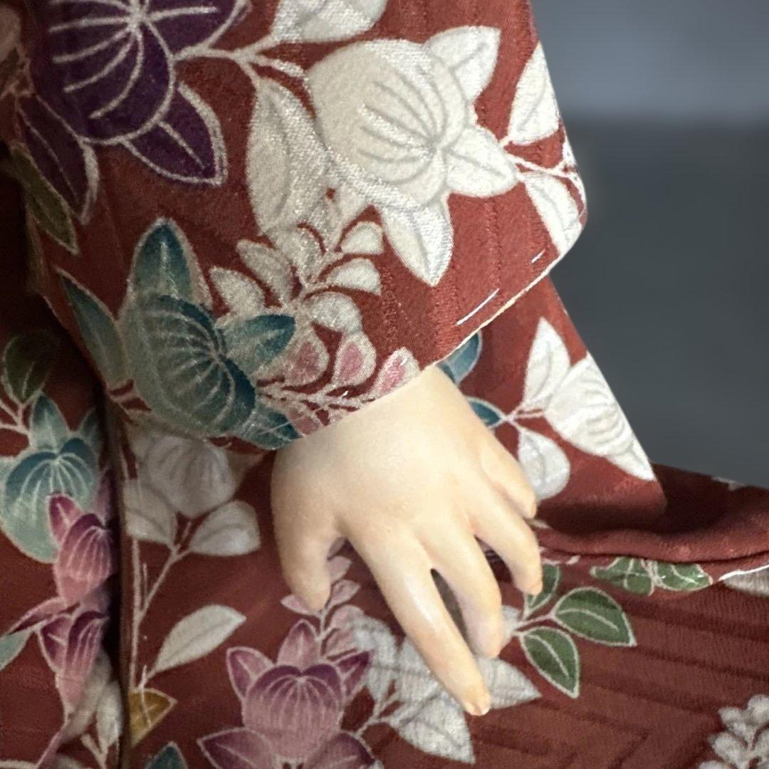 最終大幅お値下げ‼️美しいお顔立ち❣️　素晴らしい伝統的な日本の着物の人形