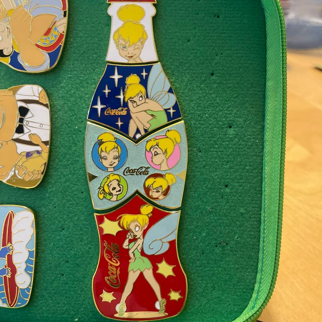 コカ・コーラ ティンカーベルピンズ　4個セット　LE100 コカ・コーラ ティンカーベルピンズ 4個セット LE100 - メルカリ