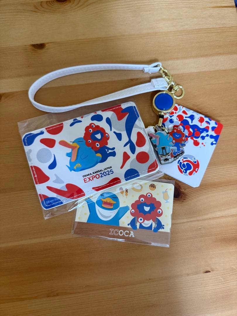 2025 大阪・関西万博 記念 ICOCA＋合皮パスケース Amazon.co.jp: 大阪万博 合皮製 パスケース カードケース リール付き