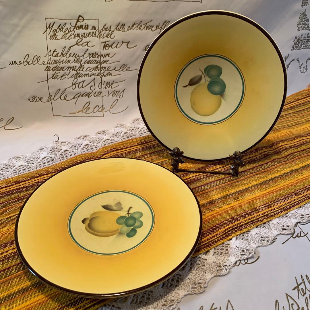 ロイヤルコペンハーゲン　レアなビンテージのアルメニア時代果物シリーズ素敵なお皿！ ロイヤルコペンハーゲン レアなビンテージのアルメニア時代果物