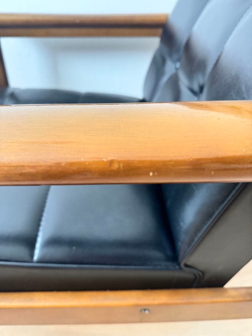 カリモク60 Kチェア 1シーター ブラック【梱包たのめる便発送】 - メルカリ