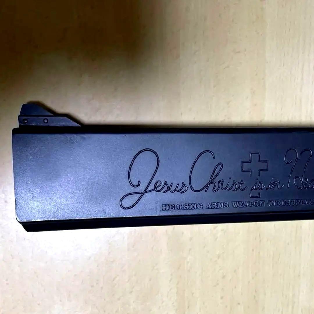 未組立.ディスプレイモデル】アーカードの銃「ジャッカル」対化物戦闘