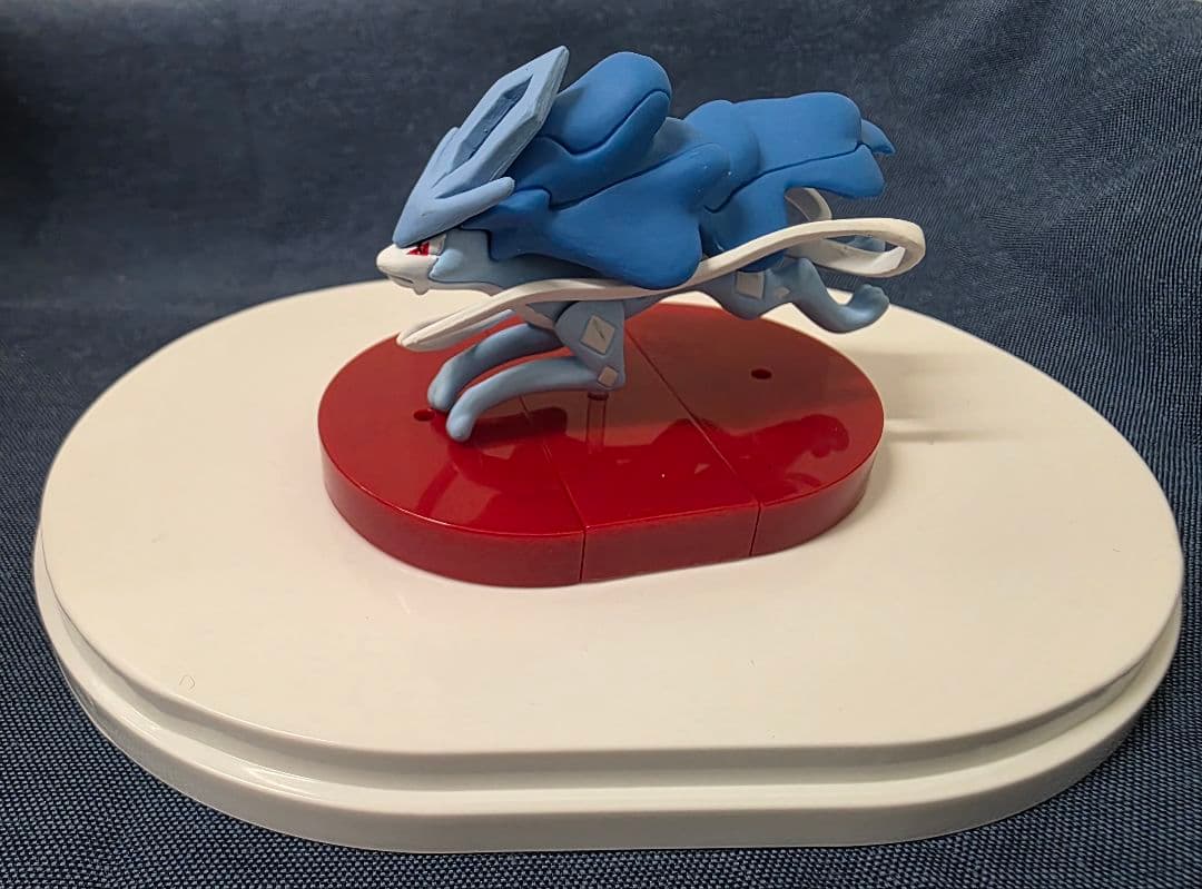 ポケモン フィギュアセット エンテイ ライコウ スイクン　色違い ポケモン モンコレ スイクン エンテイ ライコウ 色違い リペイント